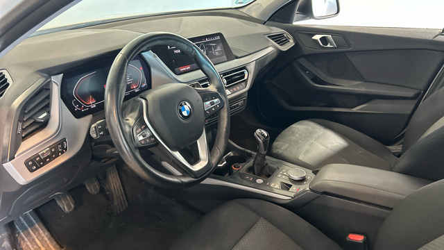 fotoG 17 del BMW Serie 1 118i 103 kW (140 CV) 140cv Gasolina del 2021 en Madrid