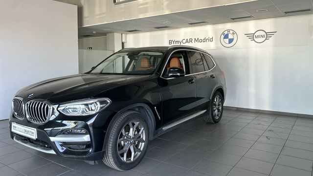 BMW X3 xDrive30e color Negro. Año 2020. 215KW(292CV). Híbrido Electro/Gasolina. En concesionario BYmyCAR Madrid - Alcalá de Madrid