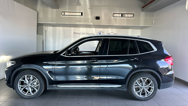 BMW X3 xDrive30e color Negro. Año 2020. 215KW(292CV). Híbrido Electro/Gasolina. En concesionario BYmyCAR Madrid - Alcalá de Madrid