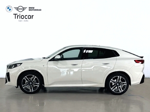 Fotos de BMW X2 sDrive18d color Blanco. Año 2025. 110KW(150CV). Diésel. En concesionario Triocar Gijón (Bmw y Mini) de Asturias