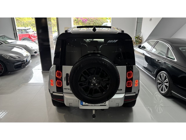 Land Rover Defender 110 D240 SD4 Auto 4WD 177 kW (240 CV)