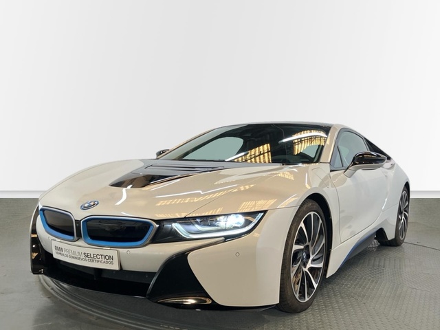 BMW i8 i8 Coupe color Blanco. Año 2020. 275KW(374CV). Híbrido Electro/Gasolina. En concesionario Proa Premium Ibiza de Baleares