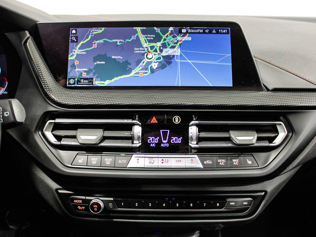BMW Serie 1 128ti color Negro. Año 2023. 195KW(265CV). Gasolina. En concesionario Barcelona Premium -- GRAN VIA de Barcelona