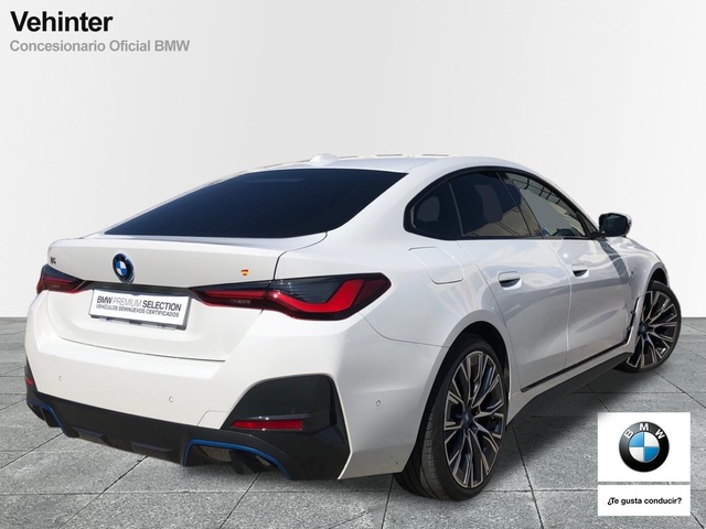 BMW i4 eDrive35 color Blanco. Año 2024. 210KW(286CV). Eléctrico. En concesionario Vehinter Getafe de Madrid