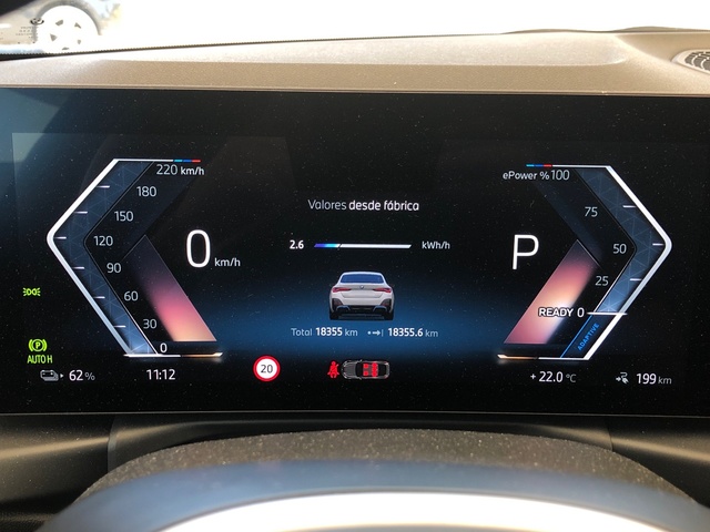 BMW i4 eDrive35 color Blanco. Año 2024. 210KW(286CV). Eléctrico. En concesionario Vehinter Getafe de Madrid