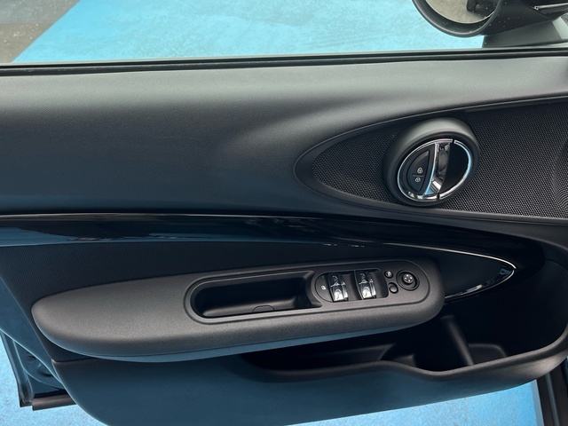 fotoG 15 del MINI MINI Clubman Cooper 100 kW (136 CV) 136cv Gasolina del 2021 en Cantabria