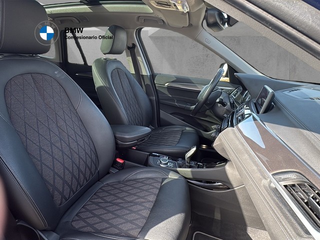 BMW X1 sDrive18d color Naranja. Año 2021. 110KW(150CV). Diésel. En concesionario BMW Avilcar Ávila de Ávila