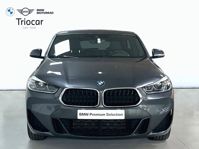 BMW X2 sDrive18d color Gris. Año 2021. 110KW(150CV). Diésel. En concesionario Triocar Gijón (Bmw y Mini) de Asturias