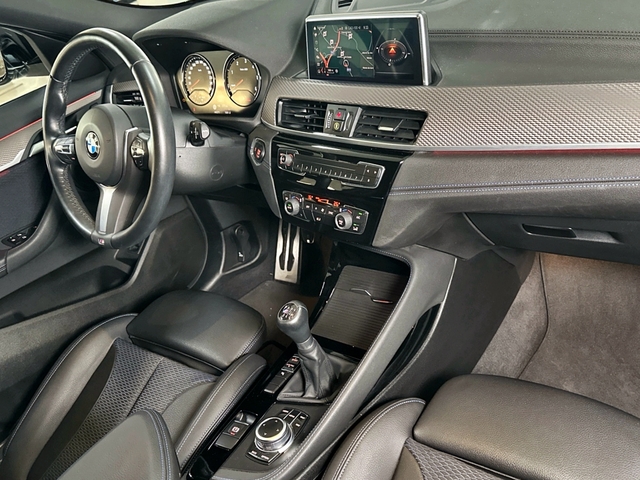 BMW X2 sDrive18d color Gris. Año 2021. 110KW(150CV). Diésel. En concesionario Triocar Gijón (Bmw y Mini) de Asturias