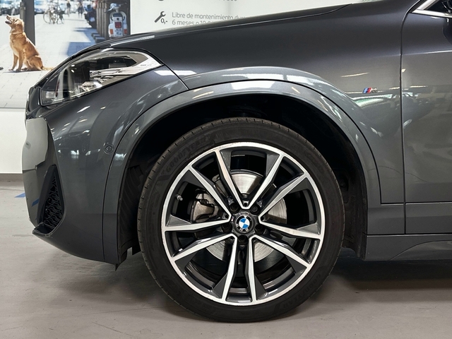 BMW X2 sDrive18d color Gris. Año 2021. 110KW(150CV). Diésel. En concesionario Triocar Gijón (Bmw y Mini) de Asturias