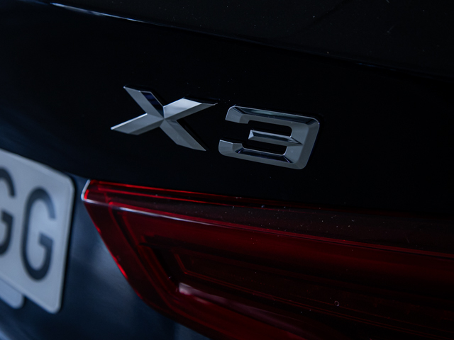 BMW X3 xDrive20d color Negro. Año 2017. 140KW(190CV). Diésel. En concesionario BMW Fuenteolid Valladolid de Valladolid