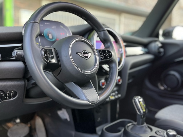 fotoG 15 del MINI MINI 3 Puertas Cooper SE 135 kW (184 CV) 184cv Eléctrico del 2022 en Pontevedra