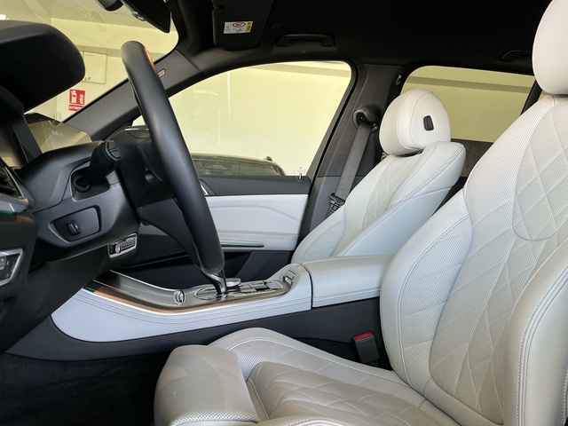 Foto 11 BMW X5 xDrive30d 210 kW (286 CV)