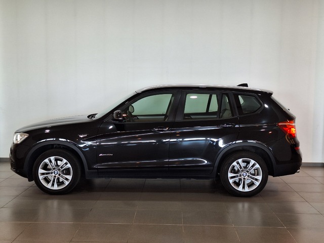 BMW X3 xDrive20d color Negro. Año 2017. 140KW(190CV). Diésel. En concesionario Tormes Motor de Salamanca