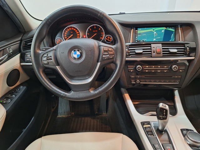 BMW X3 xDrive20d color Negro. Año 2017. 140KW(190CV). Diésel. En concesionario Tormes Motor de Salamanca