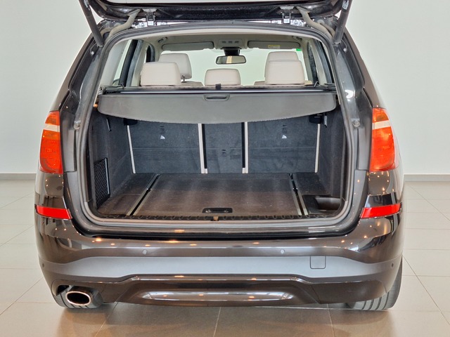 BMW X3 xDrive20d color Negro. Año 2017. 140KW(190CV). Diésel. En concesionario Tormes Motor de Salamanca