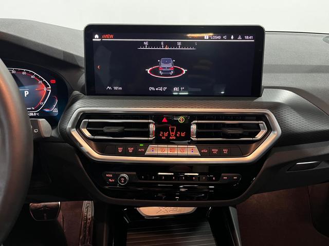 BMW X3 xDrive20d color Negro. Año 2022. 140KW(190CV). Diésel. En concesionario Unicars Ponent de Lleida