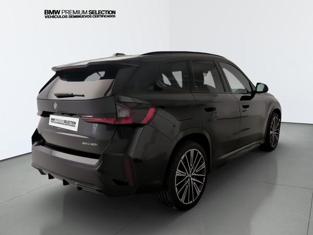 BMW X1 sDrive20i color Negro. Año 2023. 125KW(170CV). Híbrido Electro/Gasolina. En concesionario Automotor Premium Velázquez - Málaga de Málaga