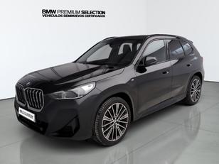 Fotos de BMW X1 sDrive20i color Negro. Año 2023. 125KW(170CV). Híbrido Electro/Gasolina. En concesionario Automotor Premium Velázquez - Málaga de Málaga