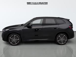 Fotos de BMW X1 sDrive20i color Negro. Año 2023. 125KW(170CV). Híbrido Electro/Gasolina. En concesionario Automotor Premium Velázquez - Málaga de Málaga