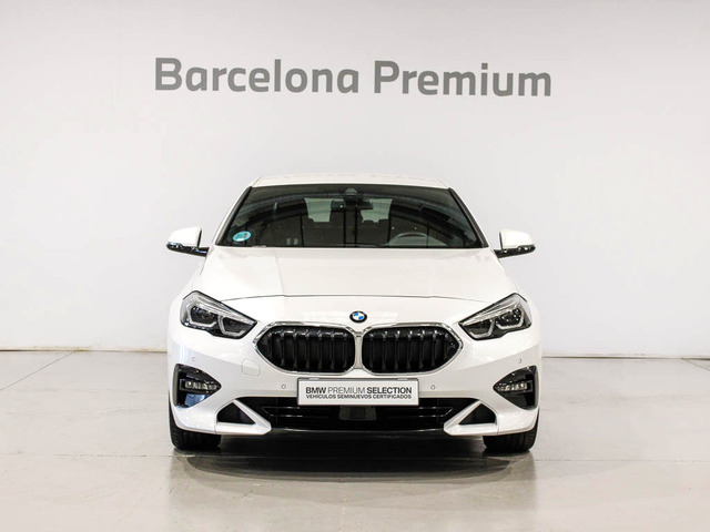 BMW Serie 2 218d Gran Coupe color Blanco. Año 2024. 110KW(150CV). Diésel. En concesionario Barcelona Premium -- GRAN VIA de Barcelona