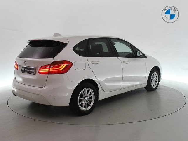 BMW Serie 2 216d Active Tourer color Blanco. Año 2021. 85KW(116CV). Diésel. En concesionario BYmyCAR Madrid - Alcalá de Madrid
