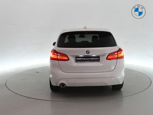 BMW Serie 2 216d Active Tourer color Blanco. Año 2021. 85KW(116CV). Diésel. En concesionario BYmyCAR Madrid - Alcalá de Madrid