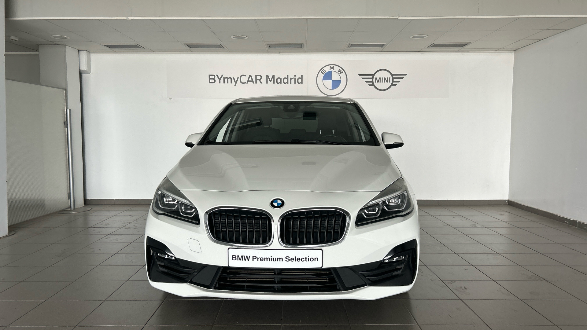 BMW Serie 2 216d Active Tourer color Blanco. Año 2021. 85KW(116CV). Diésel. En concesionario BYmyCAR Madrid - Alcalá de Madrid
