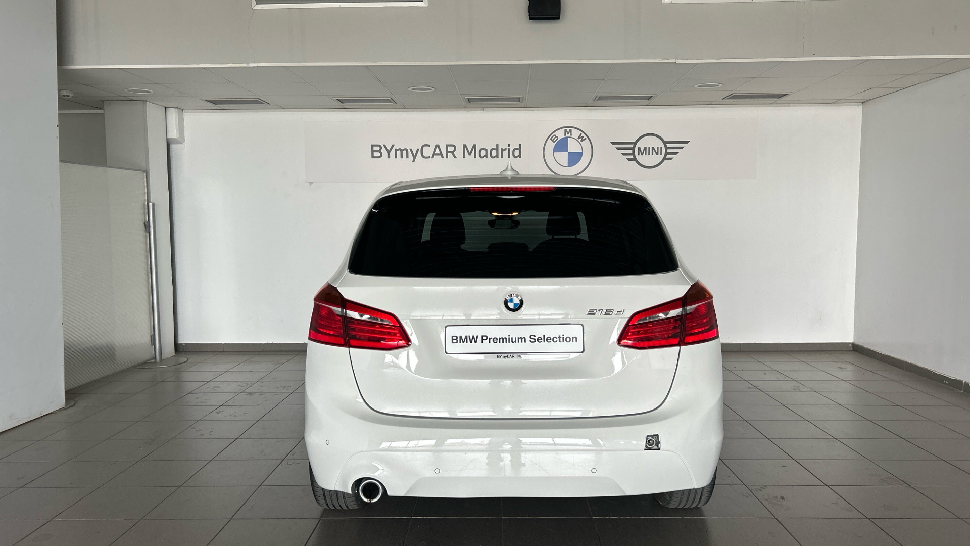 BMW Serie 2 216d Active Tourer color Blanco. Año 2021. 85KW(116CV). Diésel. En concesionario BYmyCAR Madrid - Alcalá de Madrid