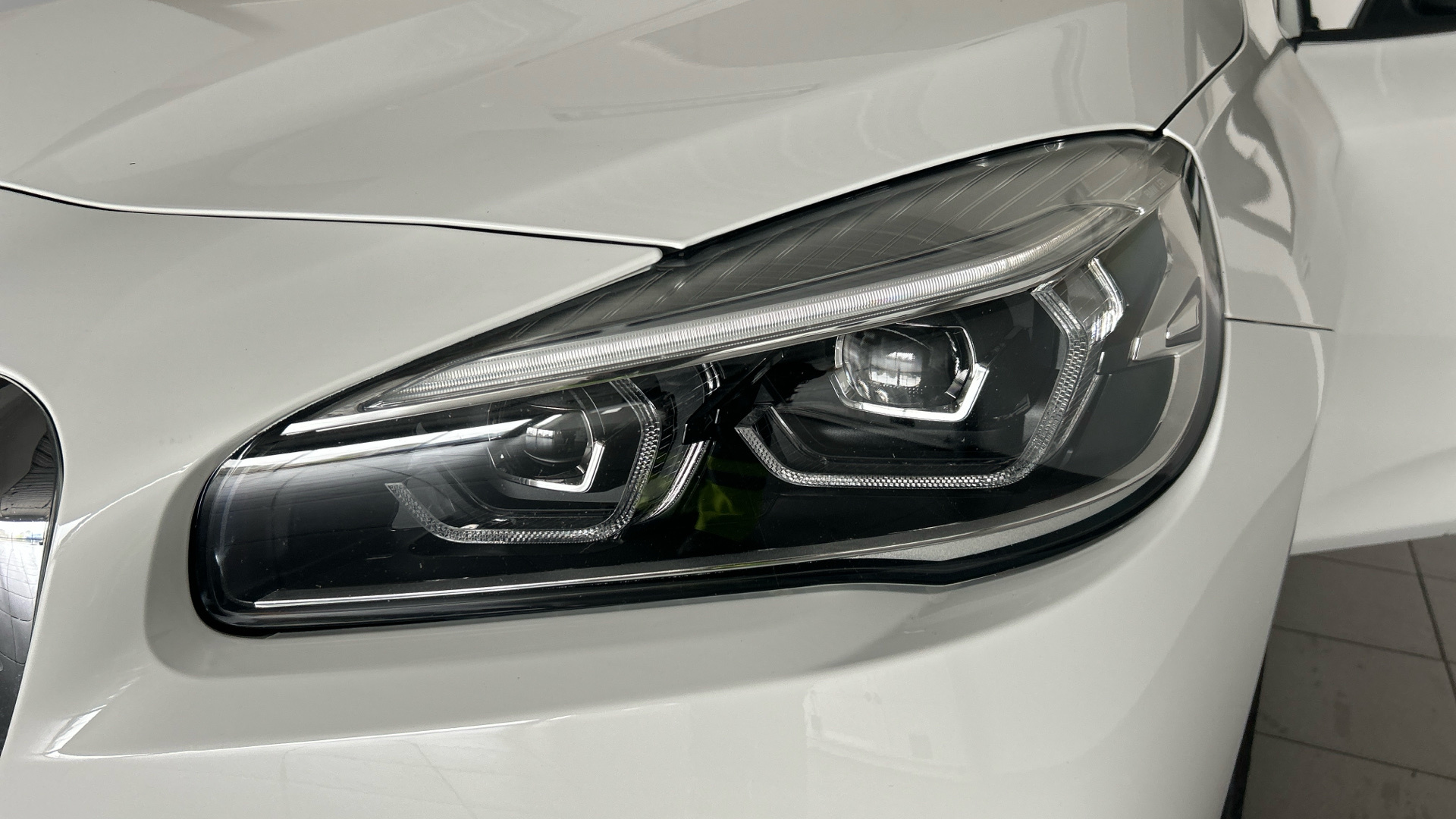 BMW Serie 2 216d Active Tourer color Blanco. Año 2021. 85KW(116CV). Diésel. En concesionario BYmyCAR Madrid - Alcalá de Madrid