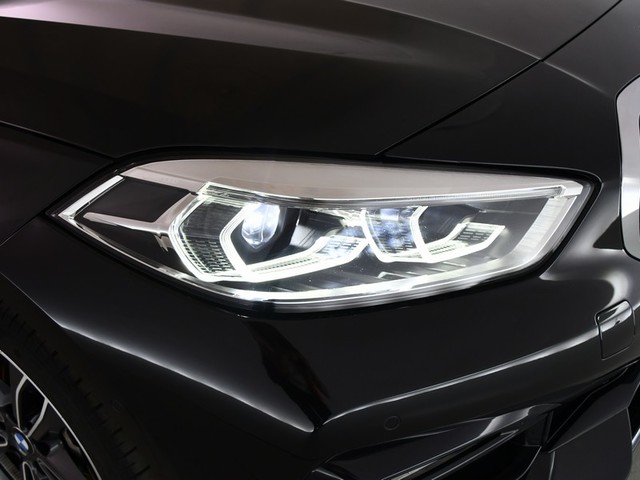 BMW Serie 1 120d color Negro. Año 2022. 140KW(190CV). Diésel. En concesionario BYmyCAR Madrid - Alcalá de Madrid