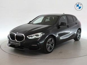 Fotos de BMW Serie 1 120d color Negro. Año 2022. 140KW(190CV). Diésel. En concesionario BYmyCAR Madrid - Alcalá de Madrid