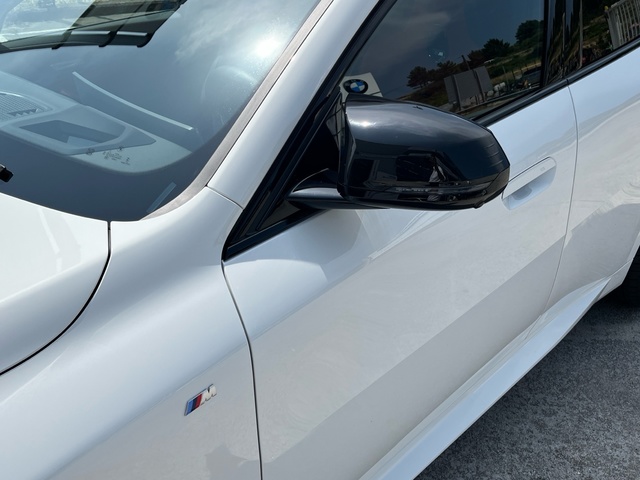 BMW iX2 xDrive30 color Blanco. Año 2025. 230KW(313CV). Eléctrico. En concesionario Celtamotor Caldas Reis de Pontevedra