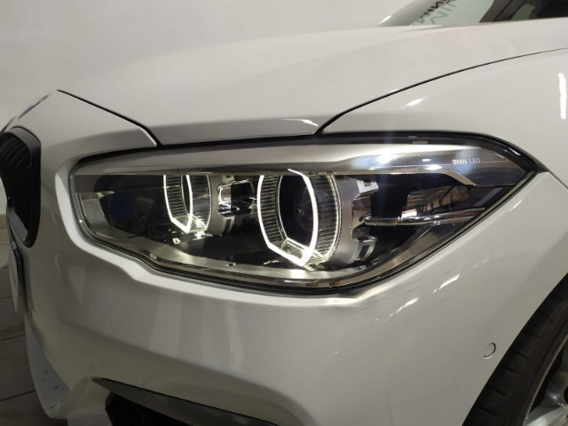 BMW Serie 1 M140i color Blanco. Año 2017. 250KW(340CV). Gasolina. En concesionario Hispamovil Elche de Alicante