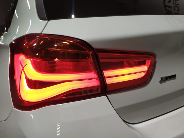 BMW Serie 1 M140i color Blanco. Año 2017. 250KW(340CV). Gasolina. En concesionario Hispamovil Elche de Alicante