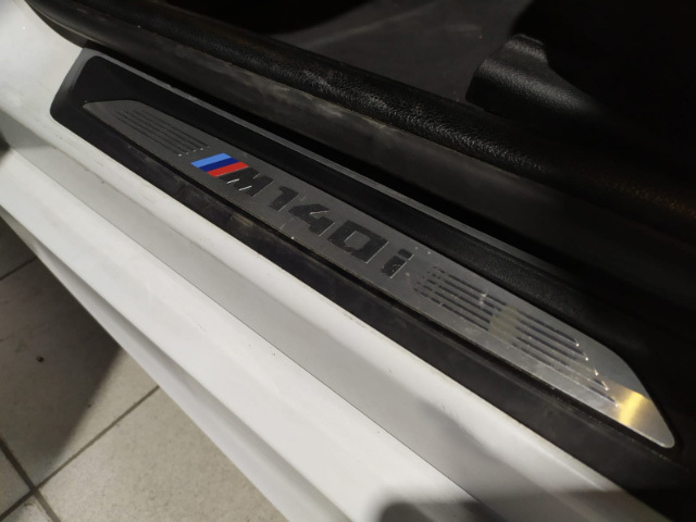 BMW Serie 1 M140i color Blanco. Año 2017. 250KW(340CV). Gasolina. En concesionario Hispamovil Elche de Alicante