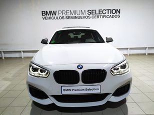 Fotos de BMW Serie 1 M140i color Blanco. Año 2017. 250KW(340CV). Gasolina. En concesionario Hispamovil Elche de Alicante
