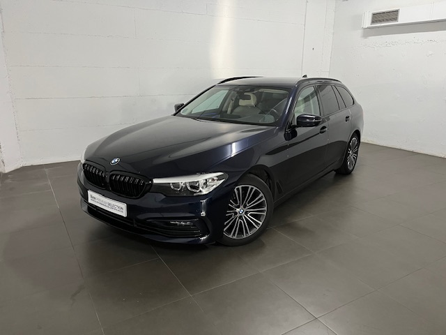 BMW Serie 5 520d Touring color Azul. Año 2020. 140KW(190CV). Diésel. En concesionario Amiocar S.A. de Coruña