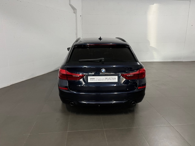BMW Serie 5 520d Touring color Azul. Año 2020. 140KW(190CV). Diésel. En concesionario Amiocar S.A. de Coruña