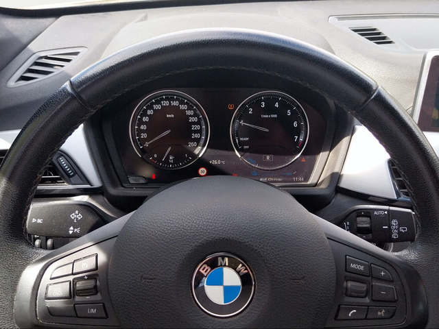 BMW X1 xDrive25e color Negro. Año 2021. 162KW(220CV). Híbrido Electro/Gasolina. En concesionario San Rafael Motor, S.L. de Córdoba