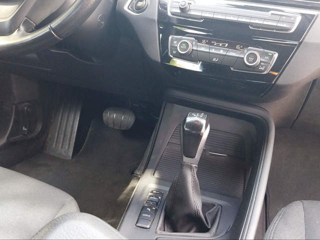 BMW X1 xDrive25e color Negro. Año 2021. 162KW(220CV). Híbrido Electro/Gasolina. En concesionario San Rafael Motor, S.L. de Córdoba