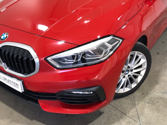 BMW Serie 1 116d color Rojo. Año 2020. 85KW(116CV). Diésel. En concesionario Movilnorte El Plantio de Madrid