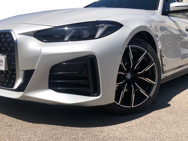 BMW Serie 4 420i Gran Coupe color Blanco. Año 2024. 135KW(184CV). Gasolina. En concesionario Vehinter Getafe de Madrid