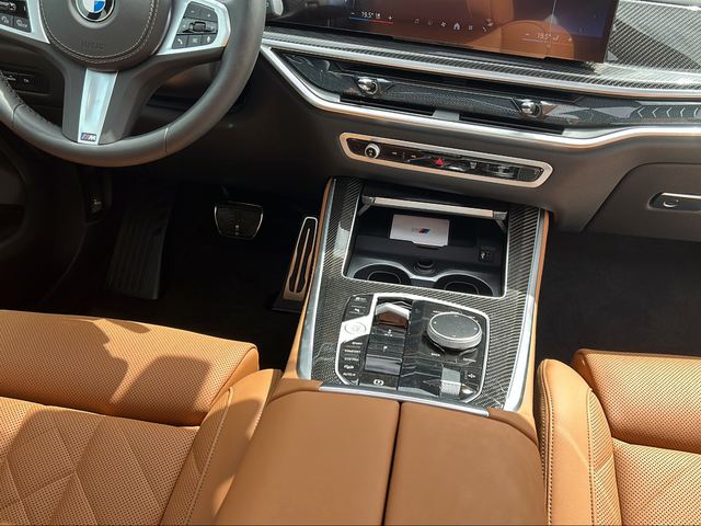 BMW X5 xDrive40d color Azul. Año 2025. 259KW(352CV). Diésel. En concesionario San Pablo Motor | Su Eminencia de Sevilla