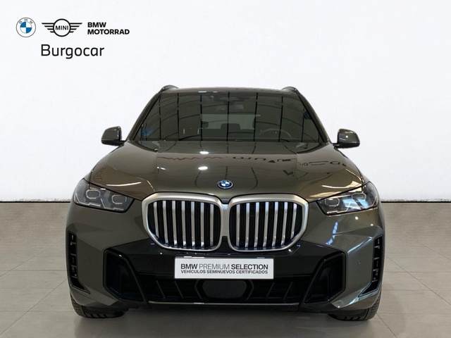 BMW X5 xDrive50e color Marrón. Año 2023. 360KW(489CV). Híbrido Electro/Gasolina. En concesionario Motor Gorbea de Álava