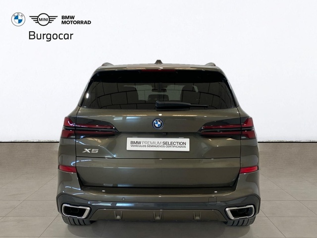 BMW X5 xDrive50e color Marrón. Año 2023. 360KW(489CV). Híbrido Electro/Gasolina. En concesionario Motor Gorbea de Álava