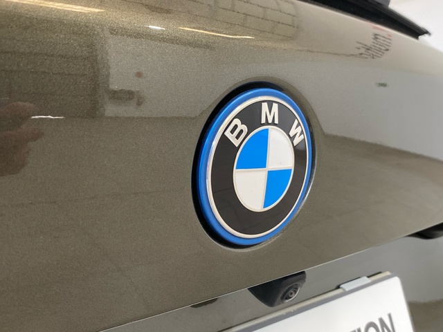 BMW X5 xDrive50e color Marrón. Año 2023. 360KW(489CV). Híbrido Electro/Gasolina. En concesionario Motor Gorbea de Álava