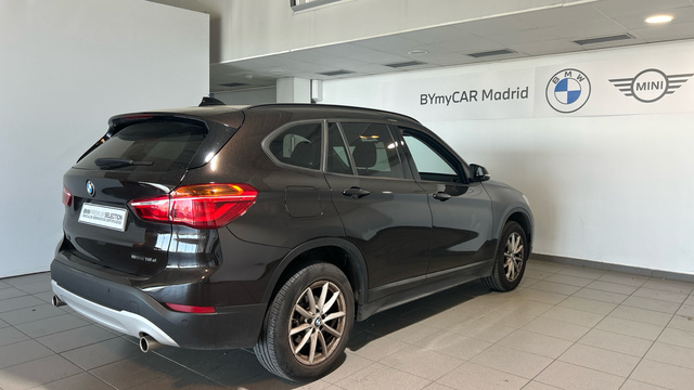 BMW X1 sDrive18d color Marrón. Año 2018. 110KW(150CV). Diésel. En concesionario BYmyCAR Madrid - Alcalá de Madrid