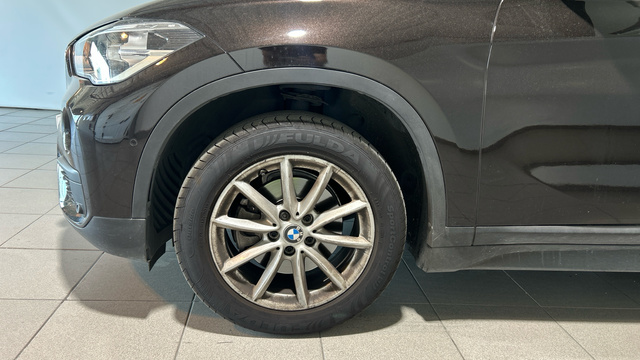 BMW X1 sDrive18d color Marrón. Año 2018. 110KW(150CV). Diésel. En concesionario BYmyCAR Madrid - Alcalá de Madrid