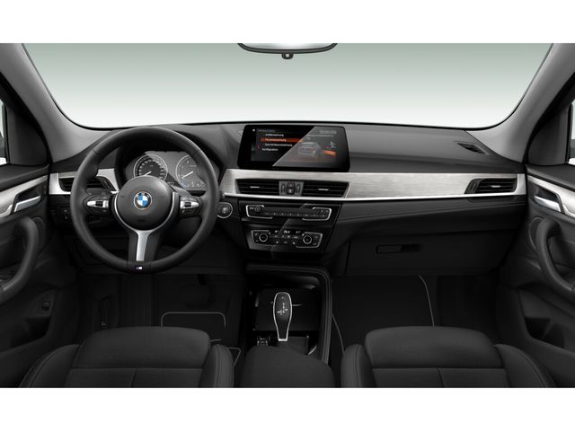BMW X1 xDrive25d color Blanco. Año 2021. 170KW(231CV). Diésel. En concesionario San Rafael Motor LUCENA, S.L. de Córdoba